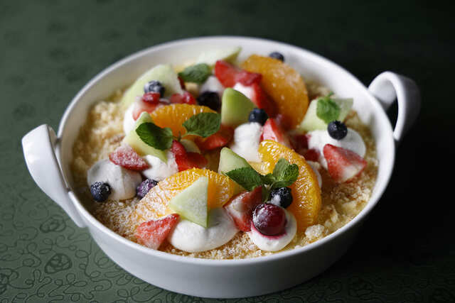 【大阪マリオット都ホテル「北海道ブッフェ」】北海道産ミルクのプリンアラモード