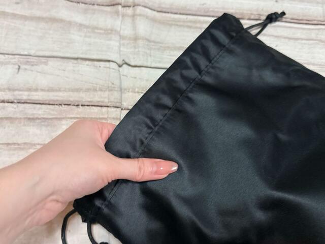 全体的に薄く中綿が入っているので、見た目以上にしっかりした作り