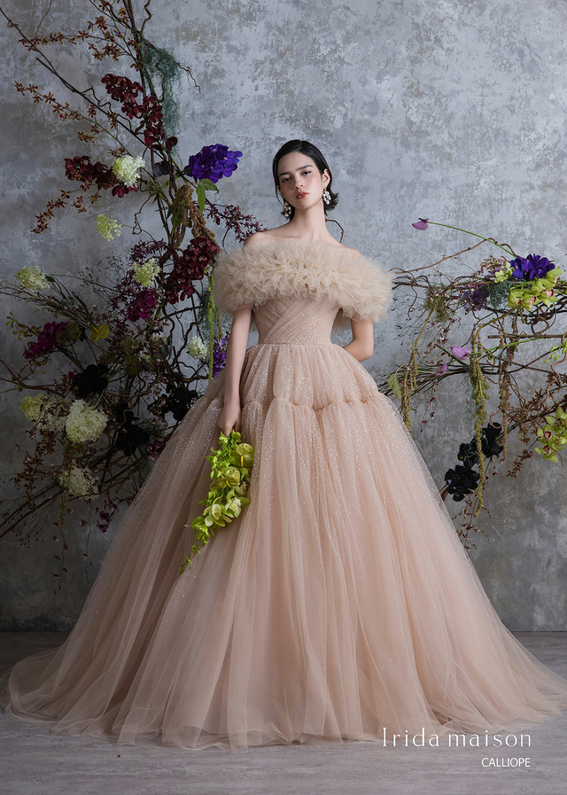 クラウディア｜「Irida maison（イリーダメゾン）」新作ウェディングドレス｜IM-0044_Beige