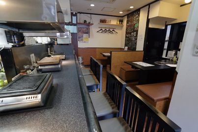 関西・焼肉の名店15／大衆肉食堂 おはこ（天満）　内観