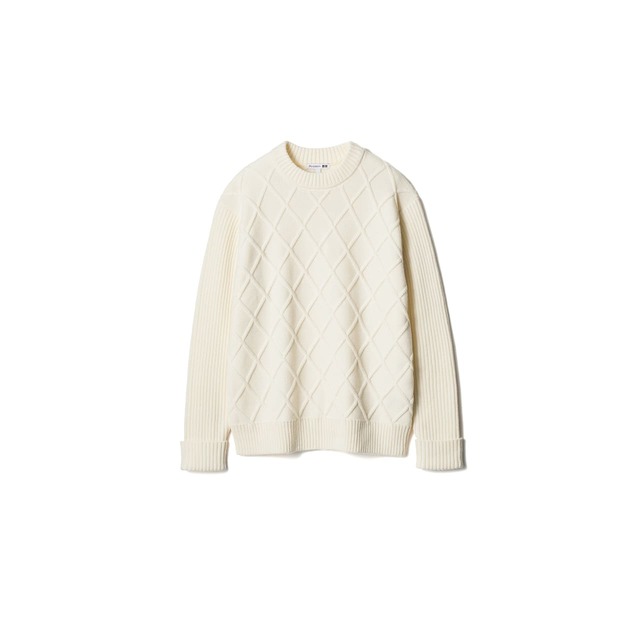 【UNIQLO and JW ANDERSON】ダイヤステッチクルーネックセーターは男女兼用で使える
