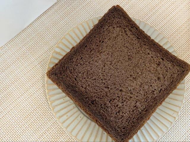 【モスバーガーとヤマザキパンでじっくり考えた濃厚なチョコ食パン】これは一度試す価値アリ！