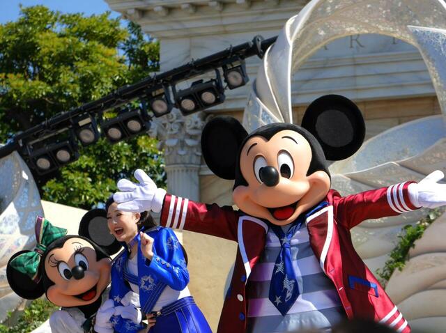 「東京ディズニーシー　25周年“スパークリング・ジュビリー”」ダンス・ザ・グローブ！