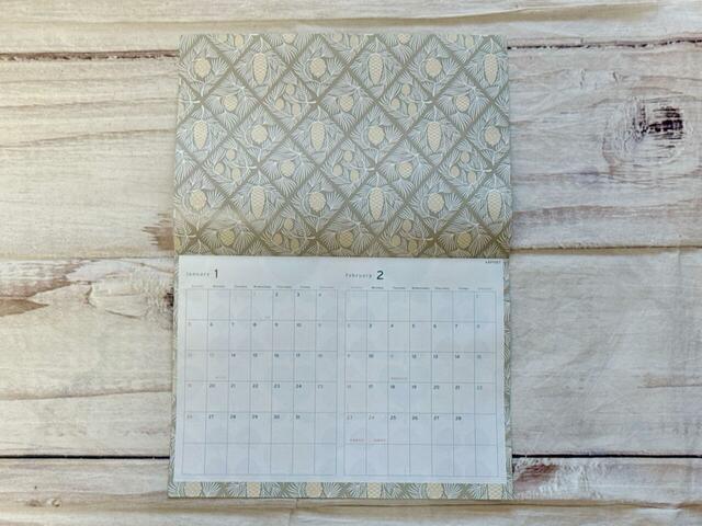 「フィンレイソン」は北欧フィンランド最古のテキスタイルブランド。おしゃれなパターンが落とし込まれたカレンダー