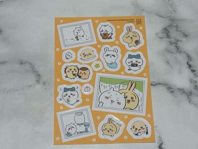 写真に貼って飾れるステッカー付き！