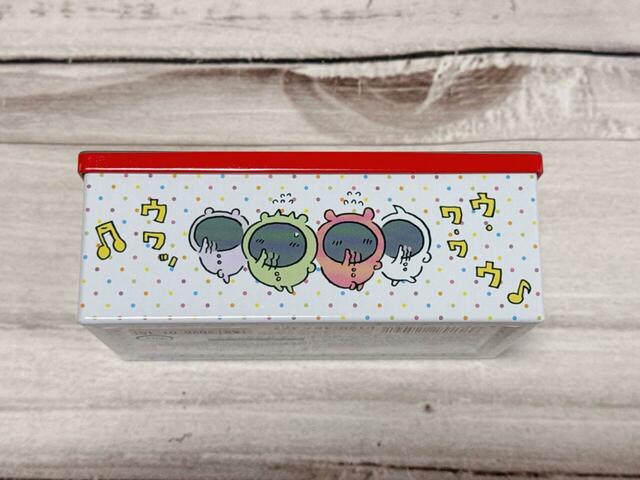 白パジャマ、赤パジャマ、紫パジャマの子の風貌に注目。巨大な鳥に攫われる前なため、お顔の傷や耳の欠損がありません…