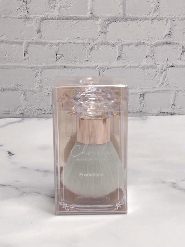 【Francfranc】クリスタ メイクアップブラシ スタンド付 グレー／税込1,200円