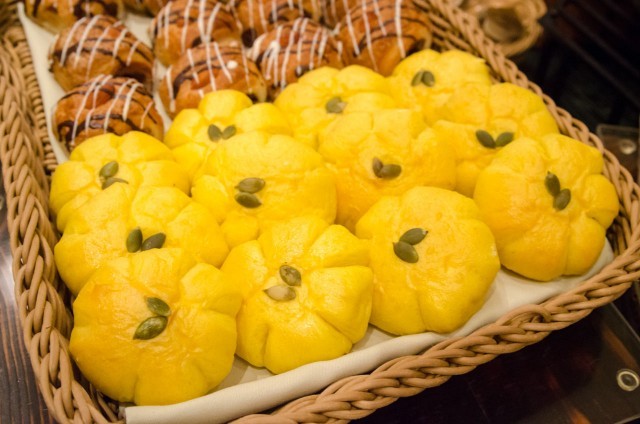 “ディズニー・ハロウィーン” ディナーブッフェ｜東京ディズニーランドホテル「シャーウッドガーデン・レストラン」