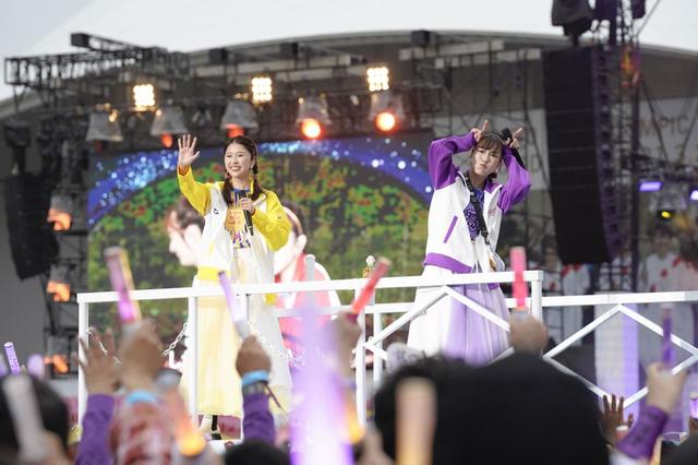 ももいろクローバーZ「ももクロ 春の一大事2022 ～笑顔のチカラ つなげるオモイ in 楢葉・広野・浪江 三町合同大会～」　撮影：上飯坂一