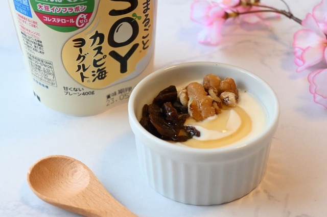 大豆ヨーグルト＋ナッツ＋レーズン＋はちみつ