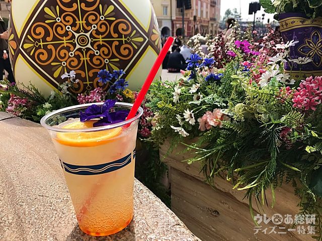 カフェ・ポルトフィーノの「ワインカクテル（シトラス＆エルダーフラワーシロップ）」