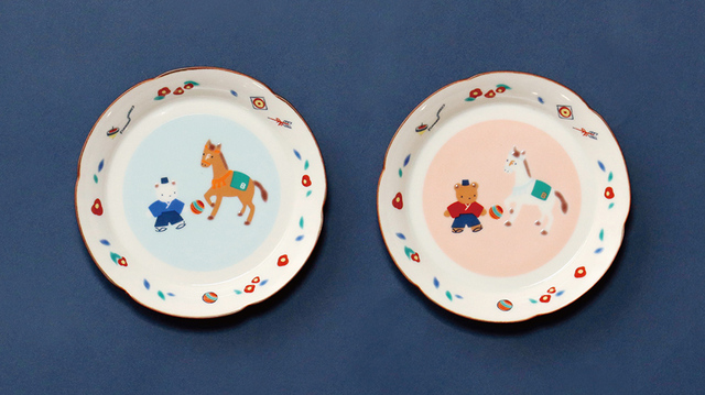 【BEAMS JAPAN×familiar 2026年干支シリーズ】お正月らしいアートに注目!/小皿セット(税込8,250円・両社販売アイテム)