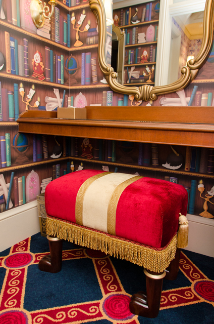 東京ディズニーランドホテル「ディズニー美女と野獣ルーム」©Disney