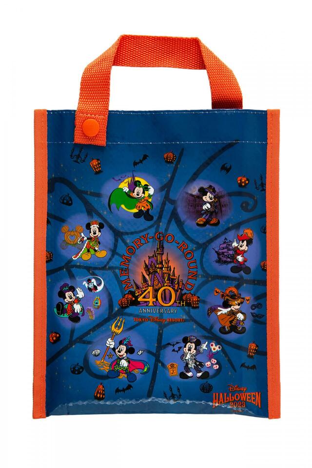 レジャーシート 850円｜東京ディズニーリゾート「ディズニー・ハロウィーン」2023スペシャルグッズ｜販売店舗：東京ディズニーランド「ディズニー&カンパニー」、東京ディズニーシー「エンポーリオ」