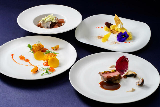 スペシャルセット 5,800円｜東京ディズニーシー「リストランテ・ディ・カナレット」｜東京ディズニーリゾート「ディズニー・ハロウィーン」スペシャルメニュー