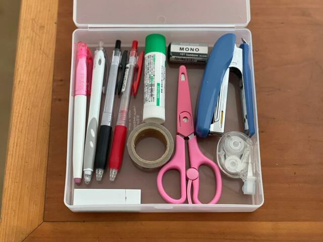 【セリア フタ付きケース】文房具の収納にも！