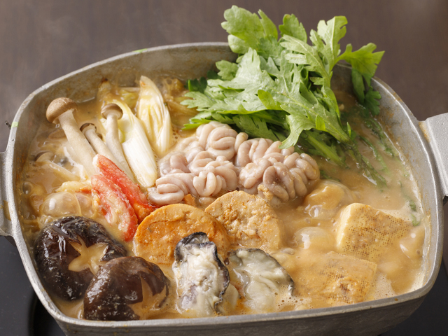 鱈白子と魚介の濃厚あん肝味噌鍋