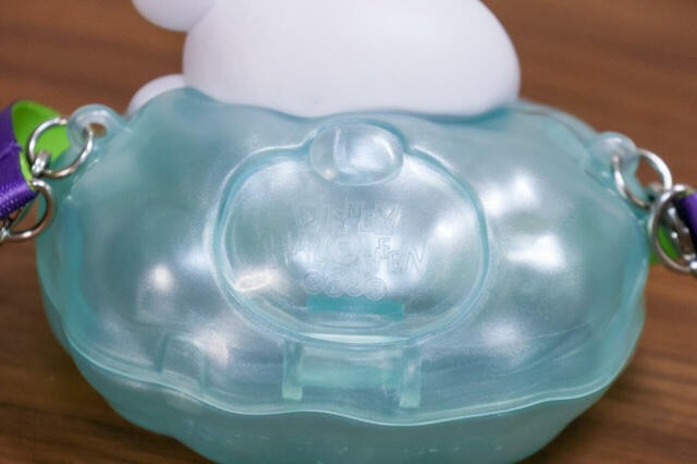 グミキャンディー、ミニスナックケース 付き ¥1,300｜蓋にはディズニー・ハロウィーン2025のロゴ入り