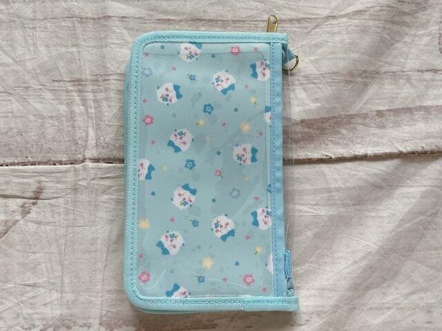 ちいかわ、ハチワレ、うさぎ、ちいかわ＆ハチワレ＆うさぎ、全員集合の5種類展開。今回はハチワレをチョイス