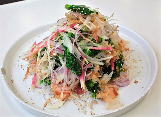 ナトス／菜の花と玉ねぎ花かつおのサラダ