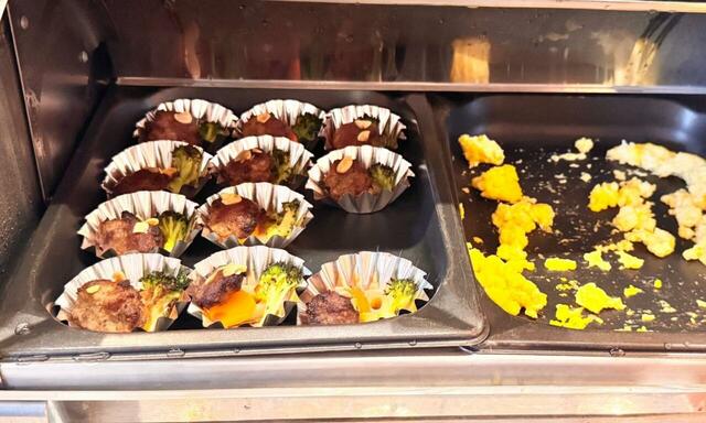 【銀座朝食ラボ ハンバーグとスクランブルエッグ】パンにあうメニューもあります