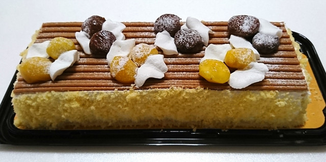 コストコ モンブランバーケーキ　約1.5kg　1998円