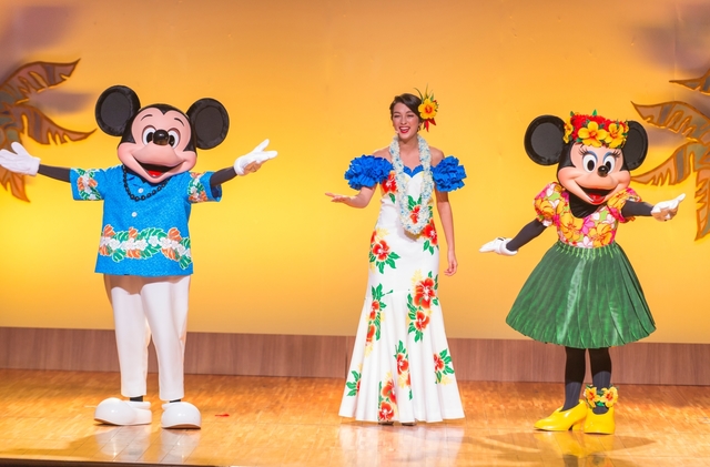 ミッキーのレインボー・ルアウ