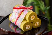 抹茶とサツマイモのロールケーキ