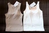 （左から） 【ワークマン　アメリカンスリーブブラトップ】ベージュＭ【ワークマン シン・呼吸するインナーカップ付きタンクトップ】オフホワイトL 　どちらも税込980円