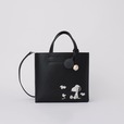 【PEANUTS×FURLA】「フルラ ディバイドイット S トート」¥69,300(税込み)、W21 x H11 x D7cm(全2色)