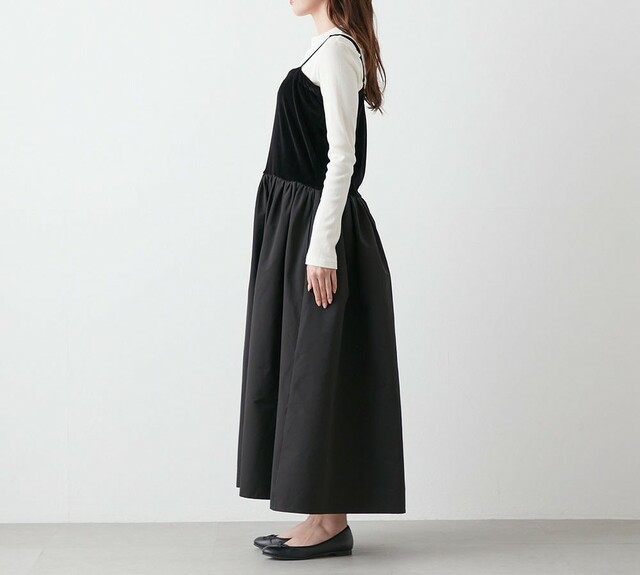 異素材使いドッキングワンピース「アナと雪の女王」|¥ 6,990 (税込)