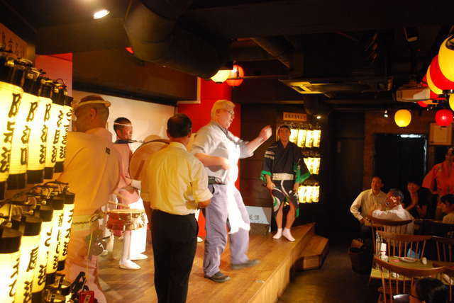 「阿波踊りが一年中楽しめる」新宿歌舞伎町の人気店