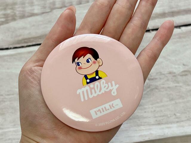 手のひらに収まるサイズ感♪【sweet 2023年9月号付録】「MILKFED.（ミルクフェド）特製　ペコちゃんポーチ＆ポコちゃんミラー」
