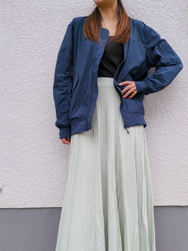 【ワークマン リペアテック(R)超軽量×遮熱MA-1タイプジャケット】ロングスカートにもぴったり