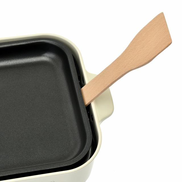 【BRUNO】ミッキー、ミニー、プルート コンパクトホットプレート　10,340円 (税込) © Disney