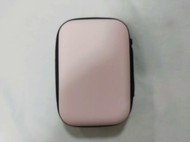 裏面はシンプルな無地