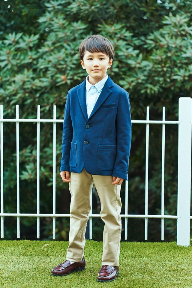 卒園式＆入園式にふさわしいフォーマルスタイルに選びたいのが、BOYSのカットソーテーラードジャケット