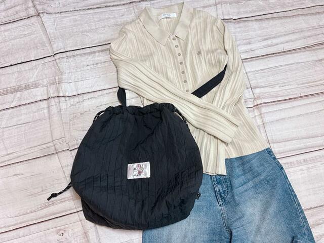 カジュアルなデニムコーデには斜めがけで♪【しまむら限定】「フェアリーラビットデザイン」シリーズ新作『2WAYトートバッグ（ハローキティ）』