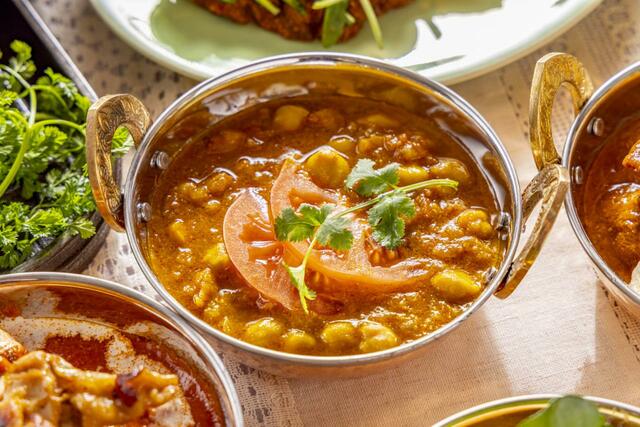 「ひよこ豆のスパイシーカレー」＜ランチ：大人 5,500円～＞【帰ってきた！カレービュッフェ&アニバーサリープレミアムメニュー】