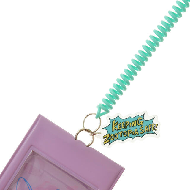 ジュディ・ホップス＆ニック・ワイルド、ゾウフィニック 定期入れ・パスケース スタンドタイプ ZOOTOPIA COMIC STYLE 1,500円