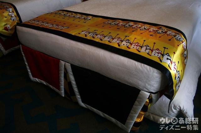 ディズニーふしぎの国のアリスルーム