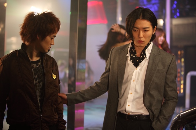 『赤と黒』 U-NEXTにて配信中 