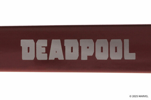 メガネ ¥12,200|Zoff「MARVEL COLLECTION DEADPOOL&WOLVERINE」DEADPOOL&WOLVERINE MODEL