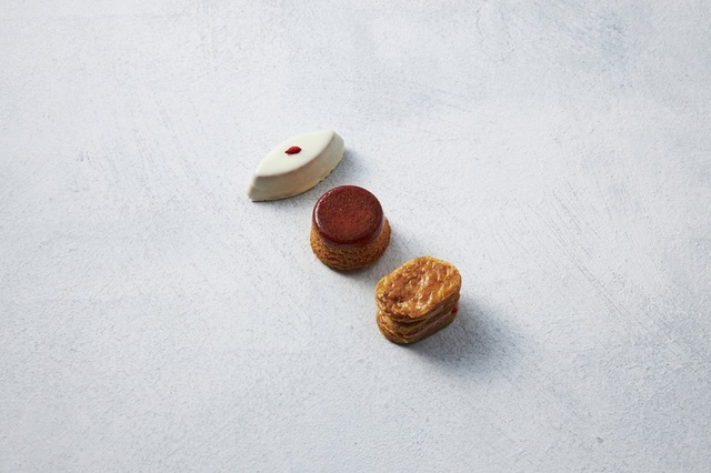 ビスキュブトロワ