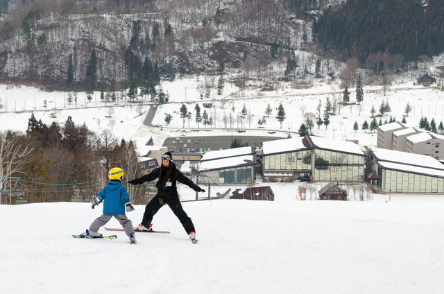 タングラムスキー＆ ボードスクール（SAJ）｜タングラム斑尾「タングラムスキーサーカス」