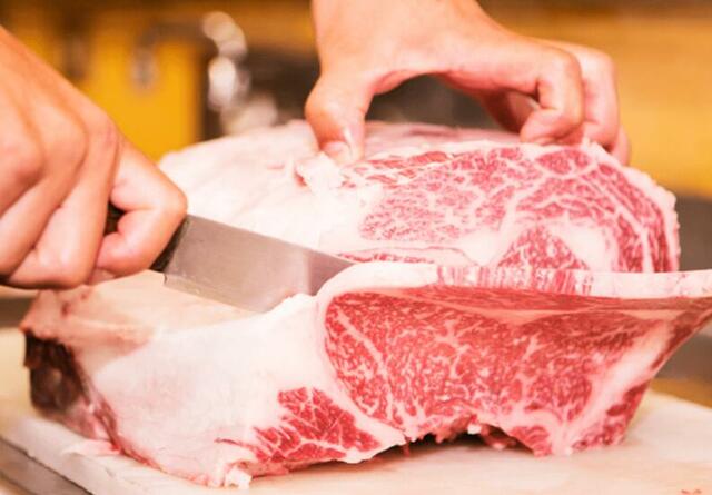 『焼肉力丸』は、2010年7月25日、大阪・千日前に1号店をオープン【焼肉力丸】