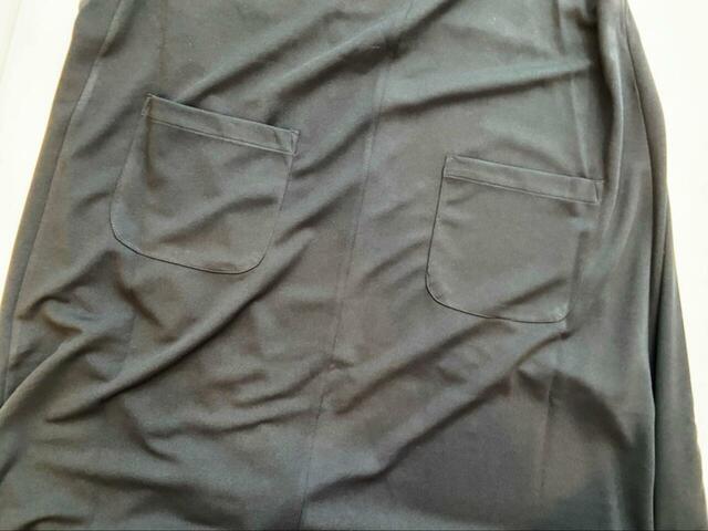 【aquagarage カットツイルジャンパースカート】ポケットもついていて便利!