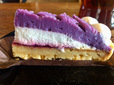【タリーズコーヒー　紫芋とカシスのタルト】紫と白とクリーム色のコントラストが可愛い