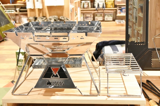 BBQ、焚き火、ダッチオープンなど、３役の優れもの