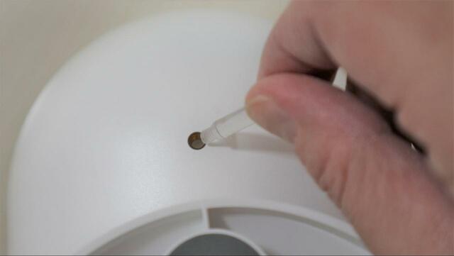 【Chatciel スネイルウォーターフィーダー】トレイを支えるパーツがクリアでおしゃれ